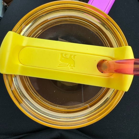 Stanley Starbucks tumbler - Picture 7 of 9